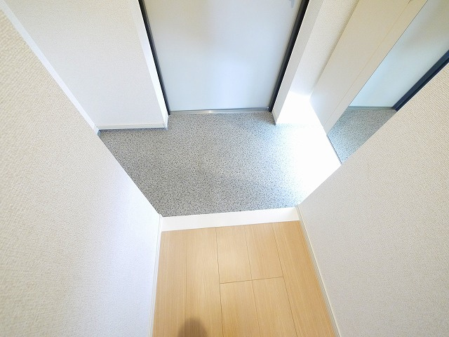 プルミエールレーブの玄関|きれいな玄関です