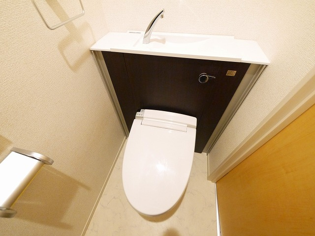 プルミエールレーブのトイレ|清潔感のあるトイレです