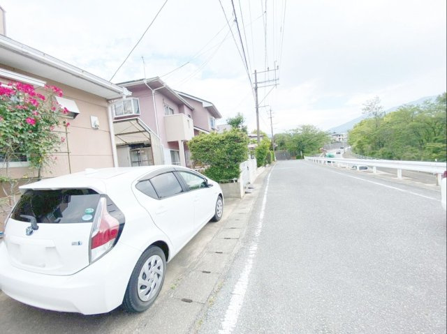 糟屋郡宇美町四王寺坂２丁目土地の前面道路含む現地写真|前面道路は幅員6ｍあります！