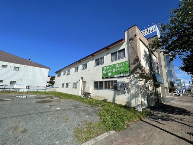 榎本マンションの外観