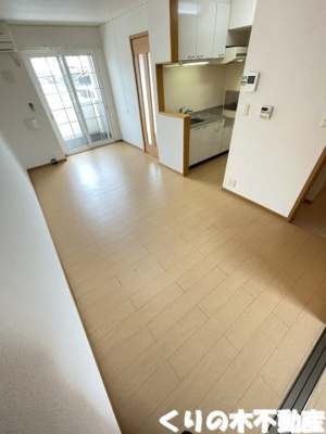 【居間・リビング】 | プリムローズ北日吉Ⅱ | 使いやすい居間です（同タイプのお部屋です。現況を優先します。）