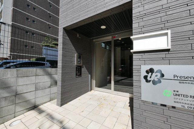 【エントランス】 | ＯＡＫ　ＶＩＬＬＡ　薬院クラス