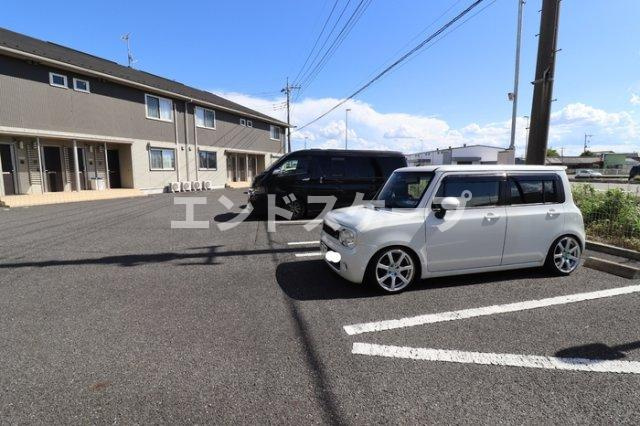 ｃａｓａ　Ⅰの駐車場|高崎、前橋、伊勢崎エリアのお部屋探しはエンドスケープまで！お客様の理想お聞かせ下さい♪
