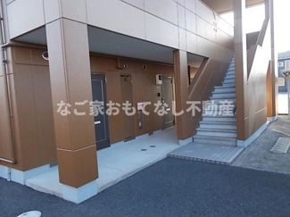 【エントランス】