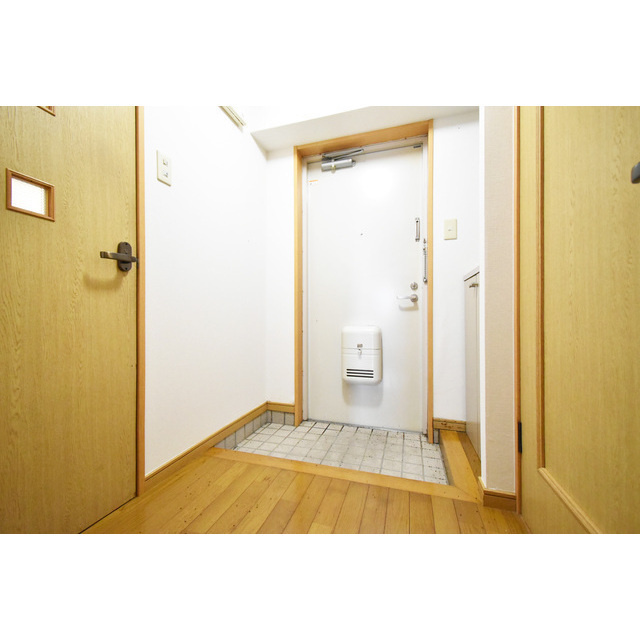 アザレアハイツ和泉野の玄関