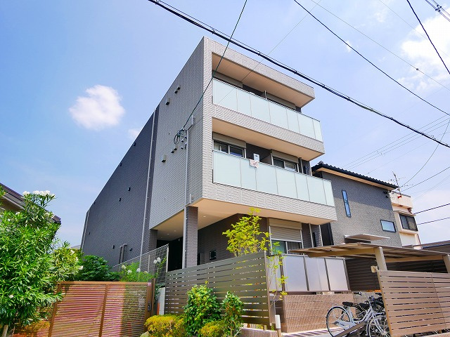 へーベルヴィレッジ奈良女子大前の外観|落ち着いた雰囲気の外観です