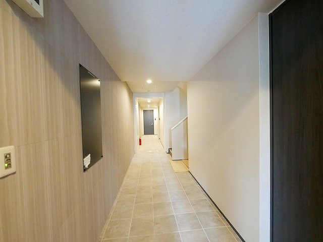 へーベルヴィレッジ奈良女子大前のロビー