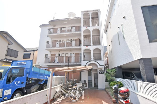 グリーンハイツ塚口の外観|JR「塚口」駅まで徒歩9分の交通至便立地◎即日内覧可能です。皆様からのご連絡を心よりお待ちしております。