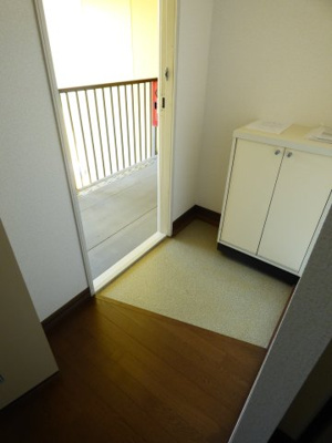 【玄関】 | フレグランスシオザワ