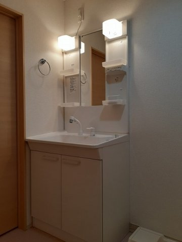 アイリス河原畑の洗面所|脱衣スペースもあります