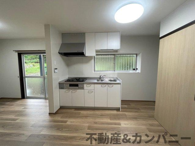 砥部町宮内の中古のおうち　伊予郡砥部町宮内中古戸建のキッチン|毎日のお料理が快適なキッチン
