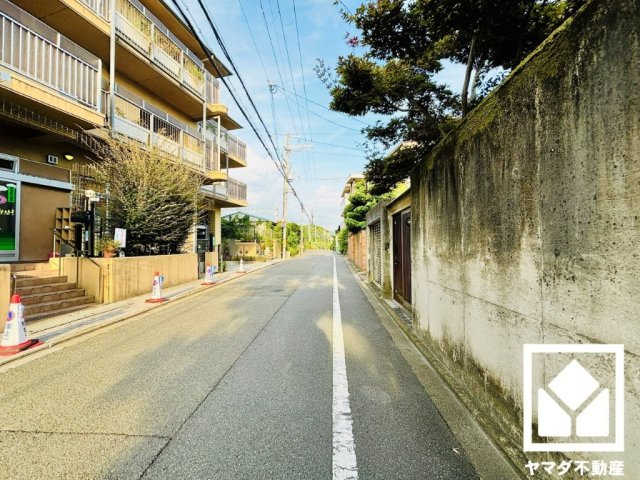 伏見区桃山町泰長老　B号地の前面道路含む現地写真
