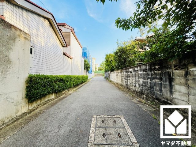 伏見区桃山町泰長老　B号地の前面道路含む現地写真