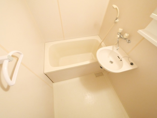 シャトレーハイツ光峰の浴室