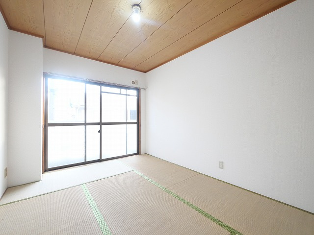 シャトレーハイツ光峰の和室|和室があれば、来客や子供用のスペースとして活躍します