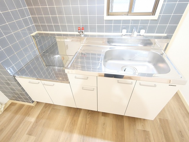 シャトレーハイツ光峰のキッチン|お料理しやすいキッチンです