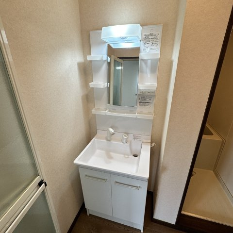 メゾンサンクの洗面所