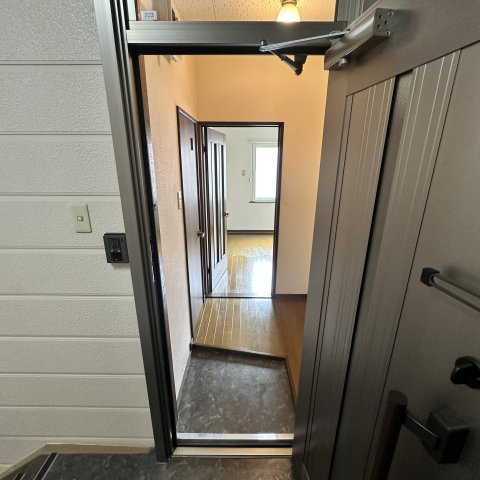 メゾンサンクの玄関