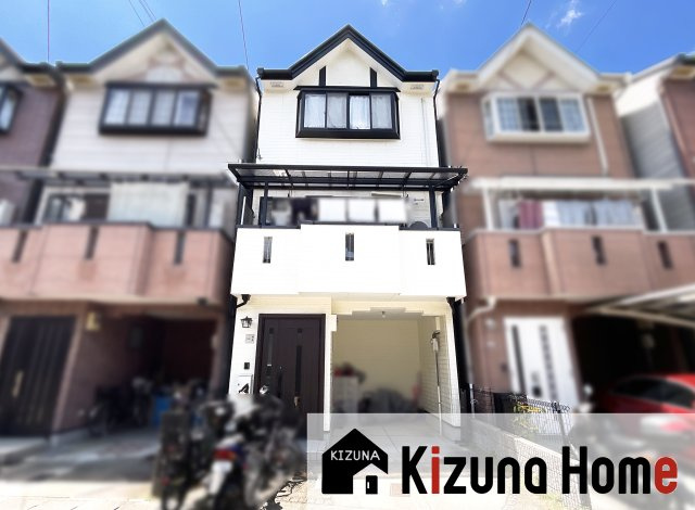 【外観】 | 伏見区醍醐構口町　中古戸建 | 地下鉄東西線『醍醐駅』から徒歩13分、中古一戸建てが登場しましたヽ(^。^)ノ周辺環境が充実している暮らしやすいエリアです。内覧のご予約は、お気軽にどうぞ！