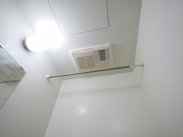 レオパレスＡＱＵＡ　ＢＬＵＥの設備|浴室乾燥機