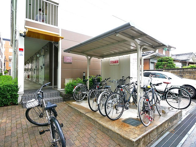 レオパレスＡＱＵＡ　ＢＬＵＥのその他共用部分|自転車置き場