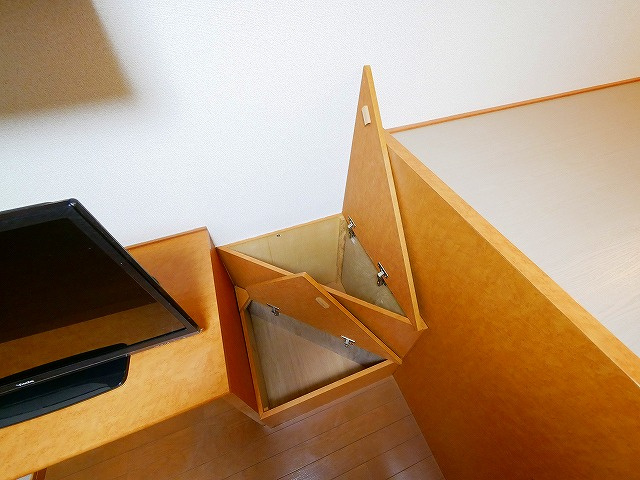 レオパレスＡＱＵＡ　ＢＬＵＥの収納|ちょっとした収納スペースも充実しています