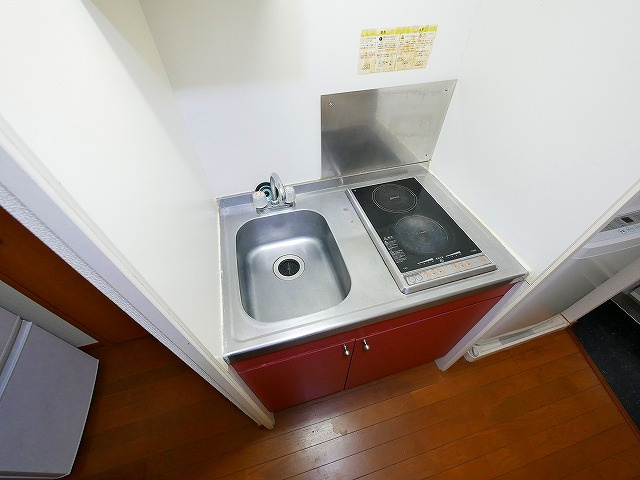 レオパレスＡＱＵＡ　ＢＬＵＥのキッチン|使いやすいキッチンです