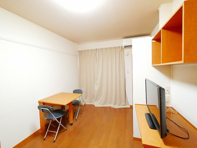 レオパレスＡＱＵＡ　ＢＬＵＥの寝室|落ち着いて過ごせるお部屋なので、寝室にいかがでしょうか