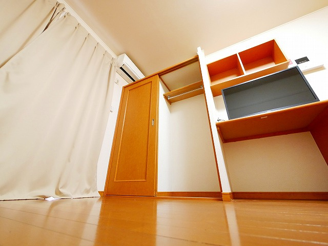 レオパレスＡＱＵＡ　ＢＬＵＥの収納|収納スペース豊富です