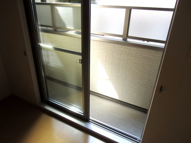 【バルコニー】