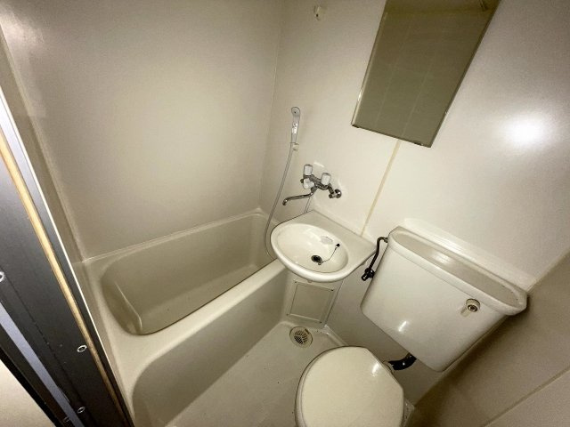 ストーンフィールドNo.５の浴室