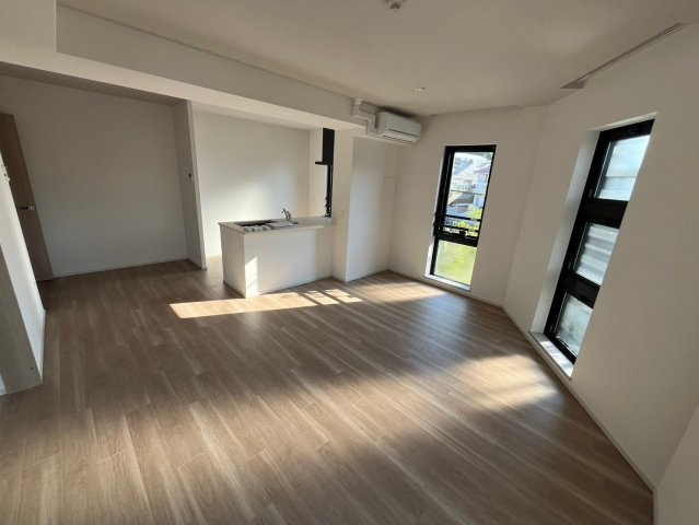 ミレーネ芦屋東山の居間・リビング