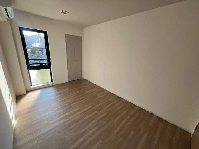 ミレーネ芦屋東山の居間・リビング