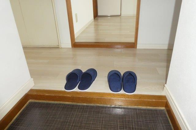 プレジール城の内ⅡＡの玄関