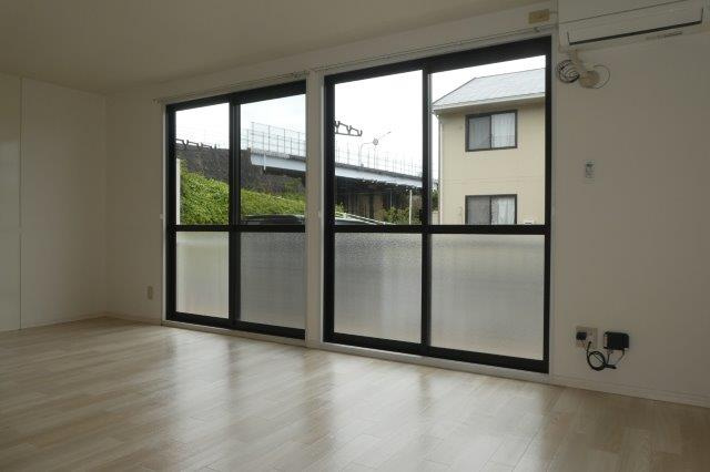 プレジール城の内ⅡＡの居間・リビング