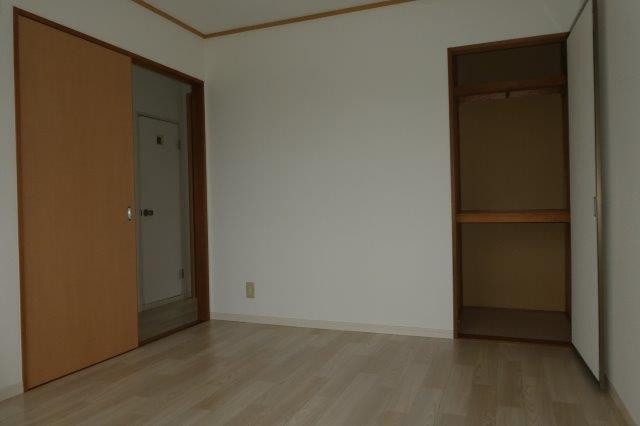 プレジール城の内ⅡＡの収納|洋室