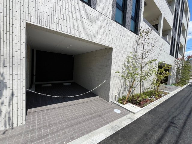 ミレーネ芦屋東山のエントランス