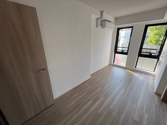 ミレーネ芦屋東山の居間・リビング