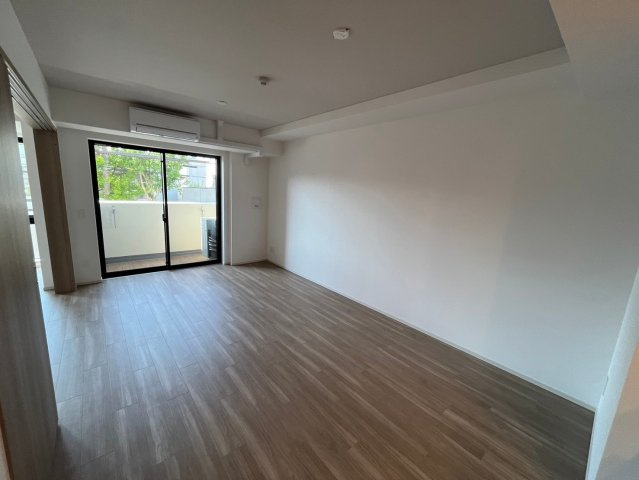 ミレーネ芦屋東山の居間・リビング