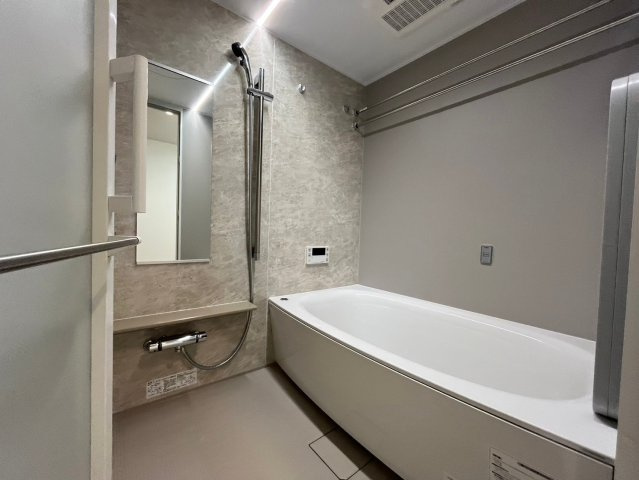 ミレーネ芦屋東山の浴室