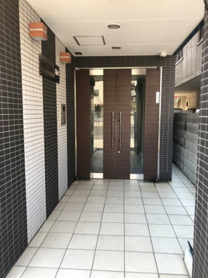 【エントランス】 | グラッツィアーレ杭全