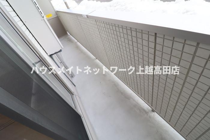 ラトン・ラヴールのバルコニー|バルコニー