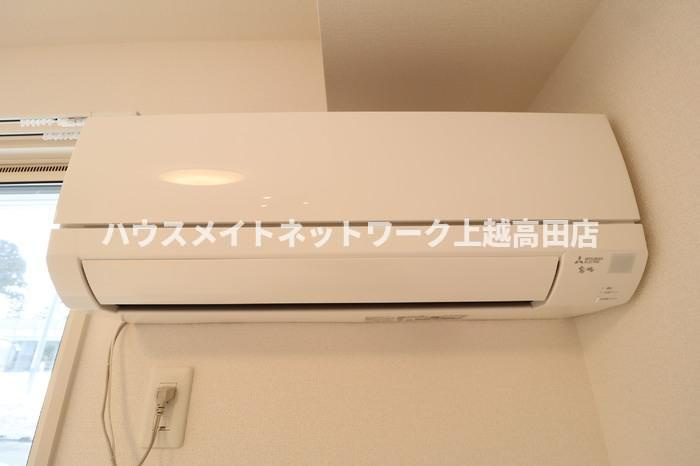 ラトン・ラヴールの設備|備え付けエアコン