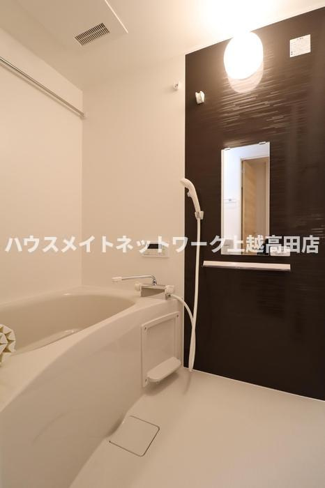 ラトン・ラヴールの浴室|浴室