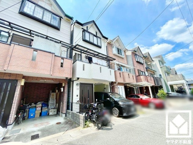 伏見区醍醐構口町の外観