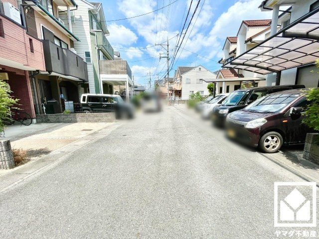 伏見区醍醐構口町の前面道路含む現地写真