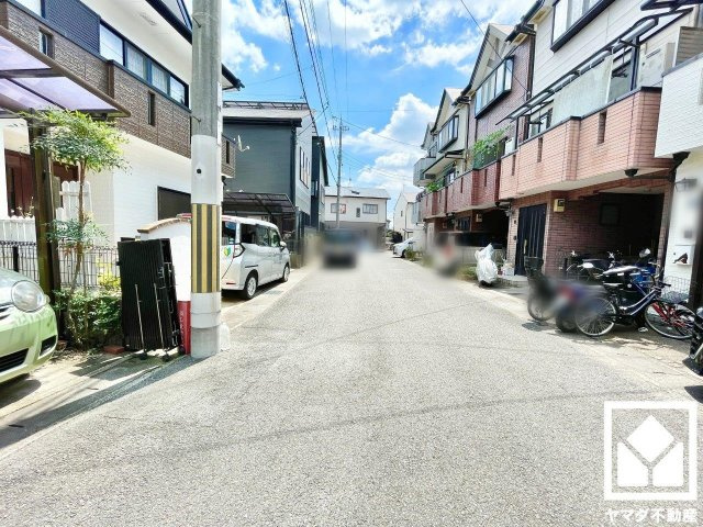 伏見区醍醐構口町の前面道路含む現地写真