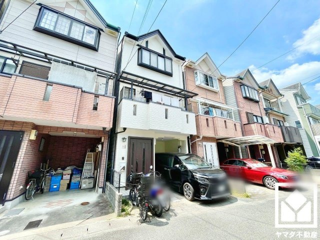 伏見区醍醐構口町の前面道路含む現地写真