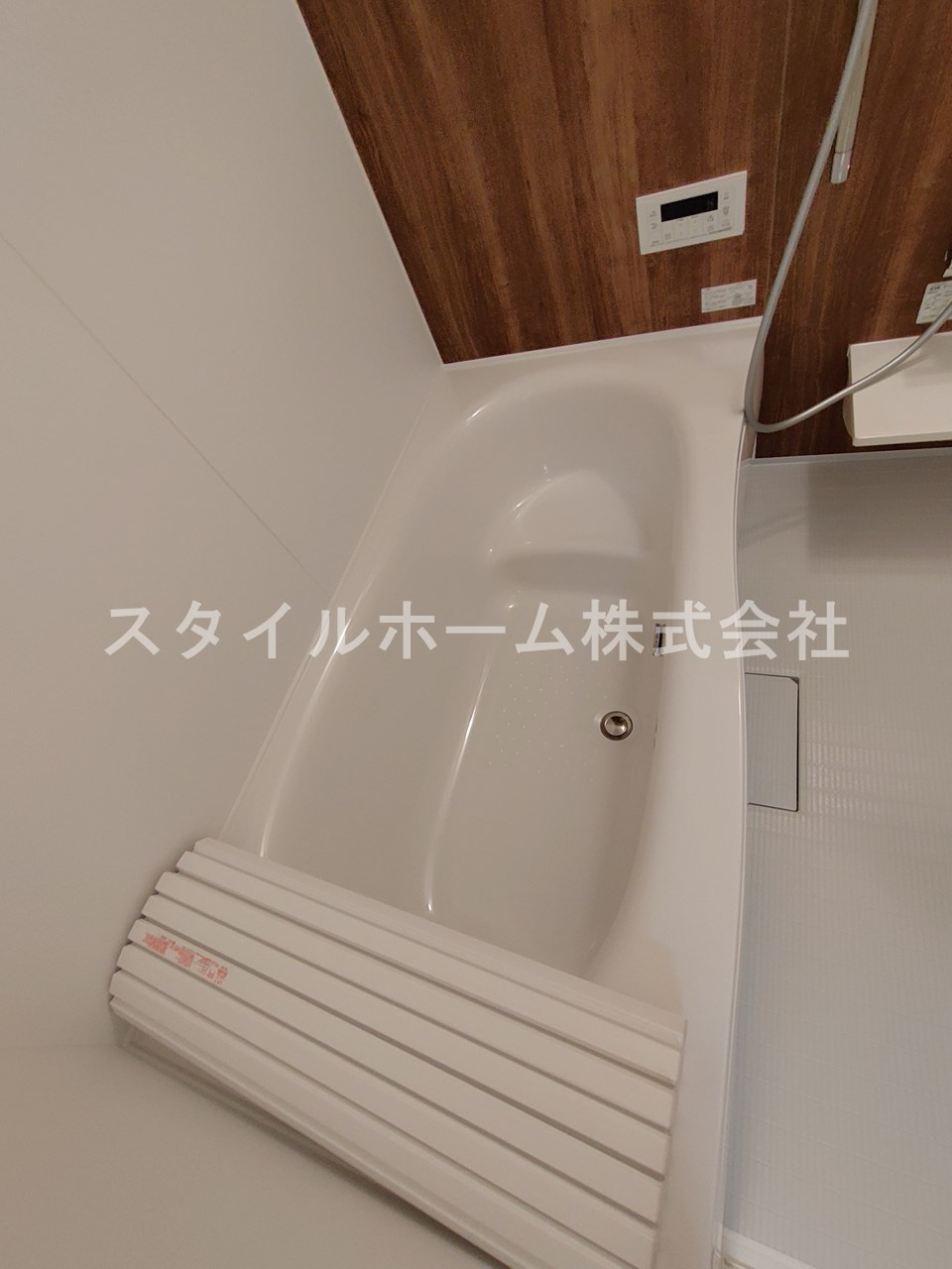 トカティの浴室|※別部屋写真です。