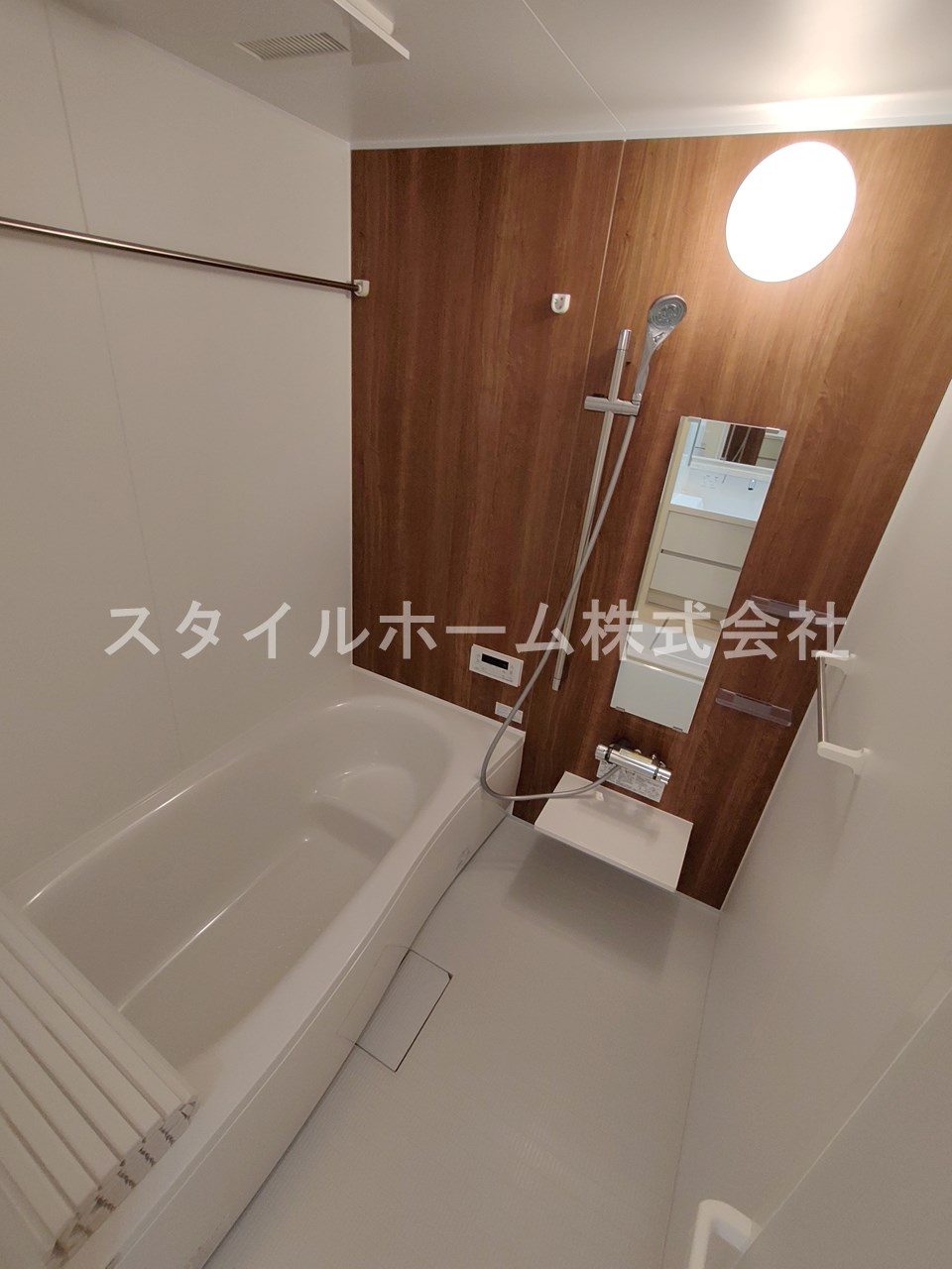 トカティの浴室|※別部屋写真です。